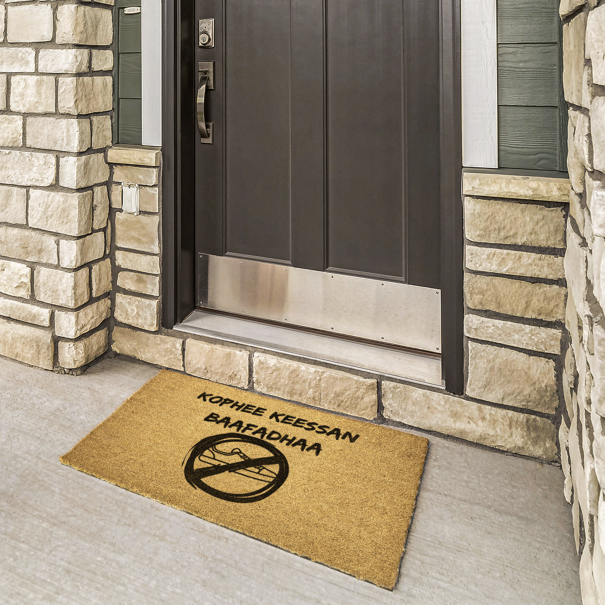 Oromo_Remove_Your_Shoes_Doormat_Oro_Outdoor_Mat_Lifestyle_02_Mockup.png_6299634